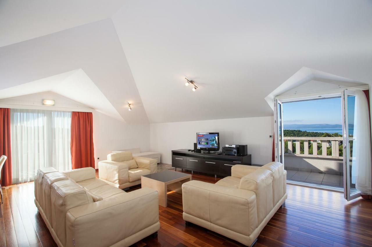 Villa Luce Mit Pool Макарска Номер фото